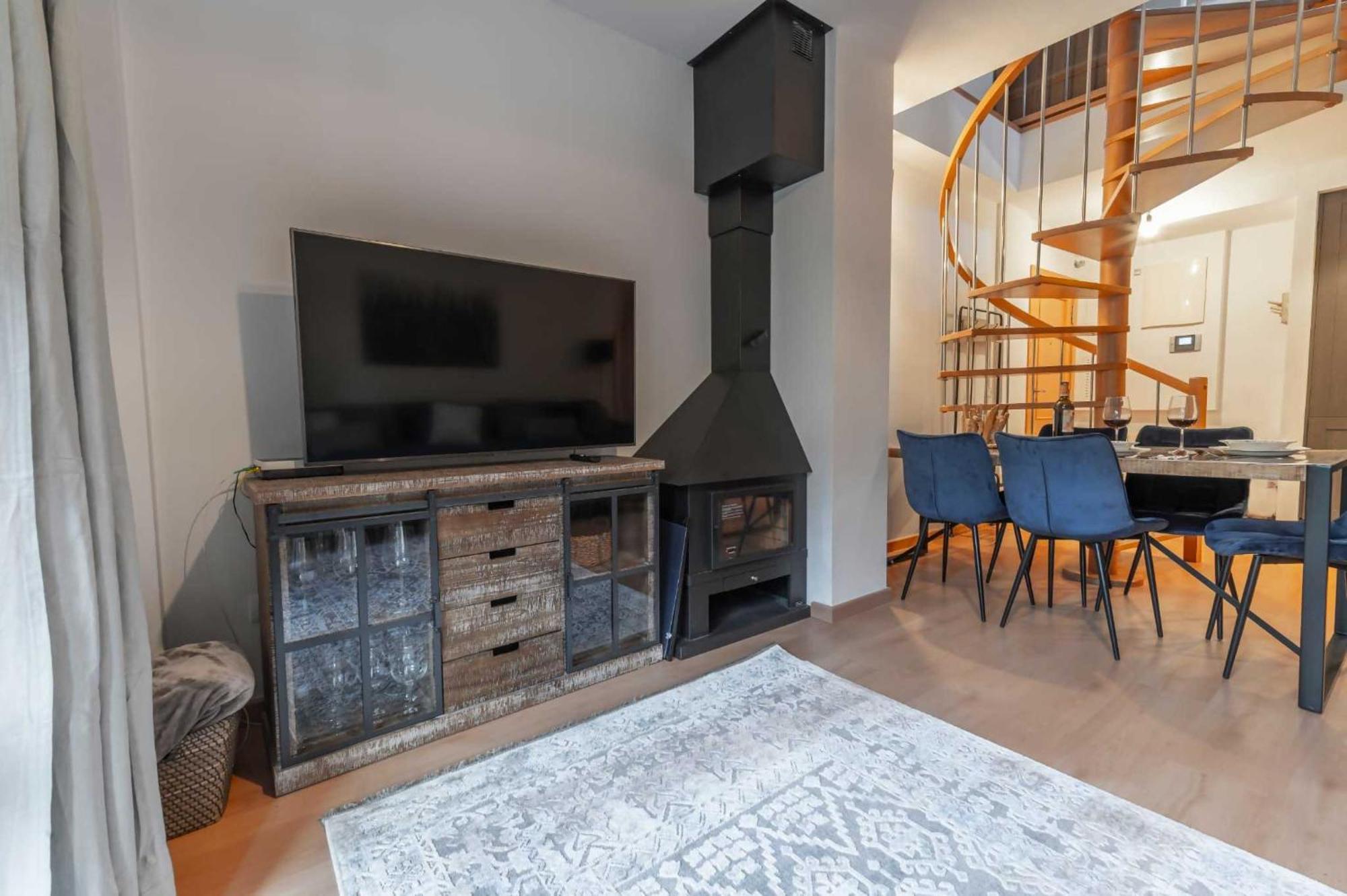 Loira Casa Sanchines Duplex De Lujo En Benasque Apartment Exterior foto